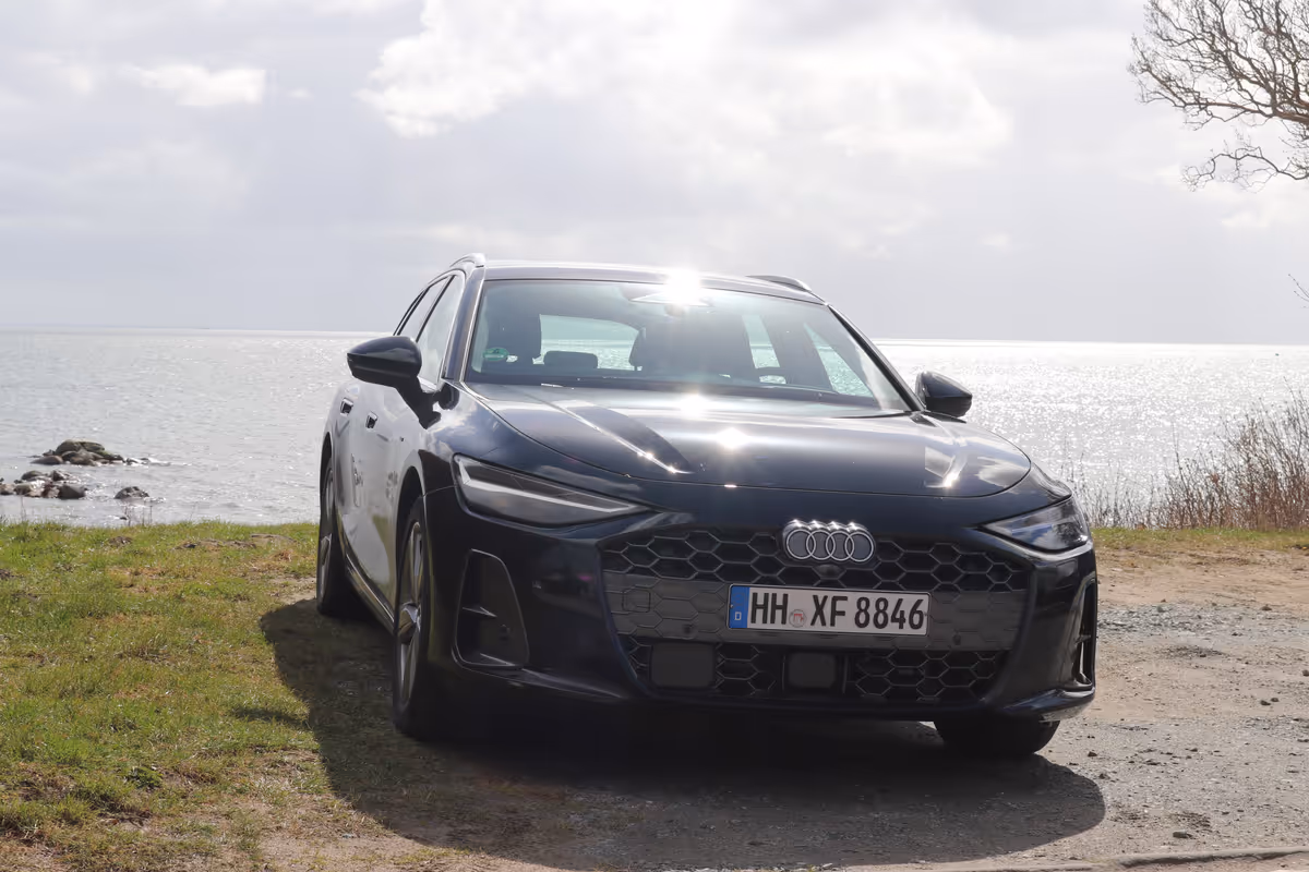 Audi A6 Avant e-hybrid quattro Gesamtansicht